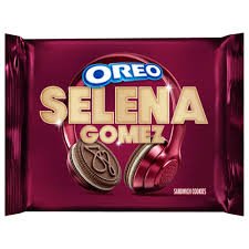 OREO SELENA GOMEZ FAMILY SIZE  COOKIES 10.68 OZ